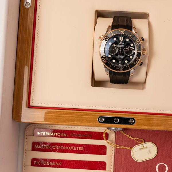 Omega Seamaster Diver 300m 210.22.44.51.01.001
